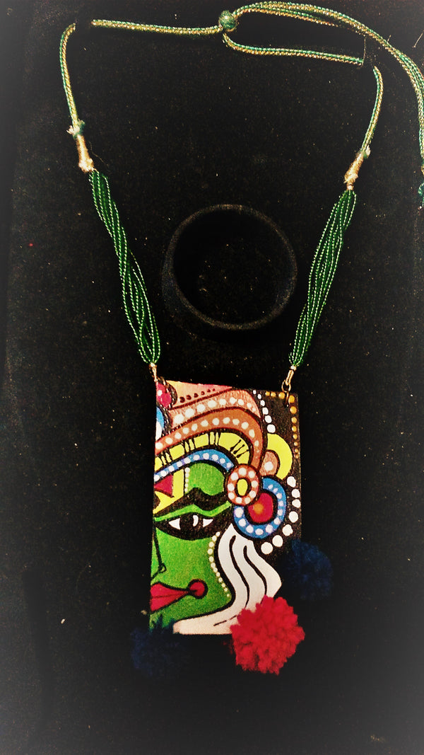 Neckpiece 12